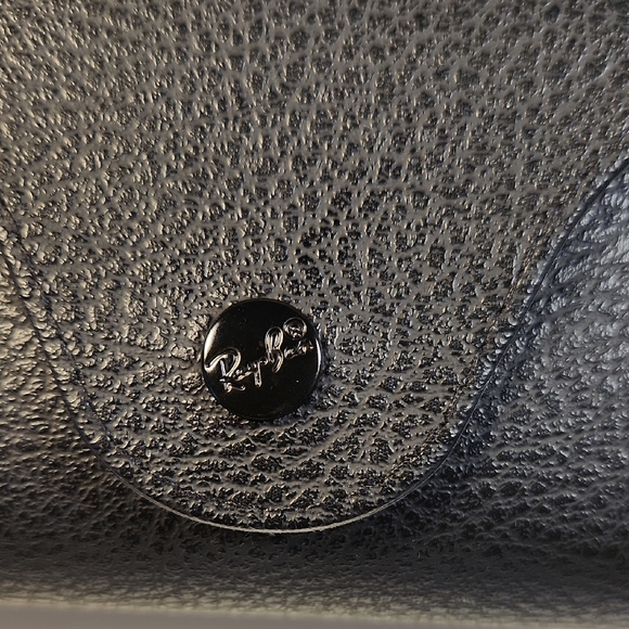 Ray-Ban Black Leather Sunglasses Case - Picture 3 of 6